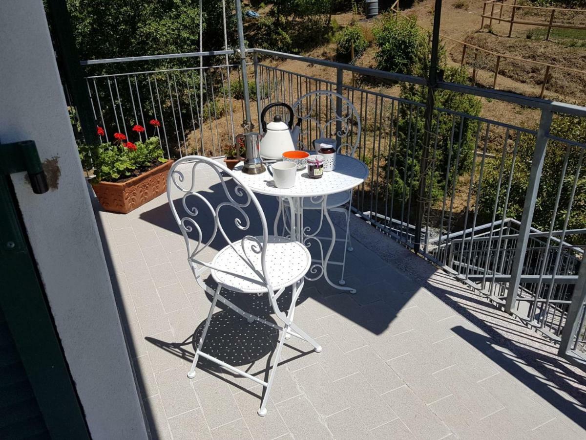 Appartement Un Soffio Dal Cielo à Beverino Extérieur photo