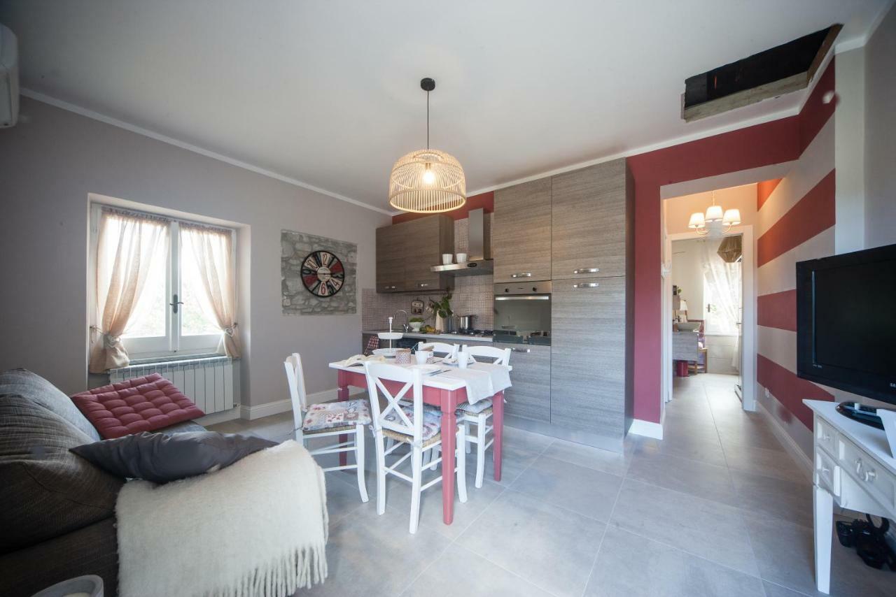 Appartement Un Soffio Dal Cielo à Beverino Extérieur photo