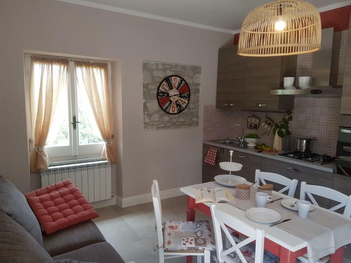 Appartement Un Soffio Dal Cielo à Beverino Extérieur photo